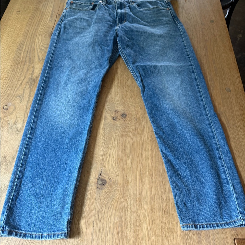 Straight Fit Levi’s 502 Denim Jeans